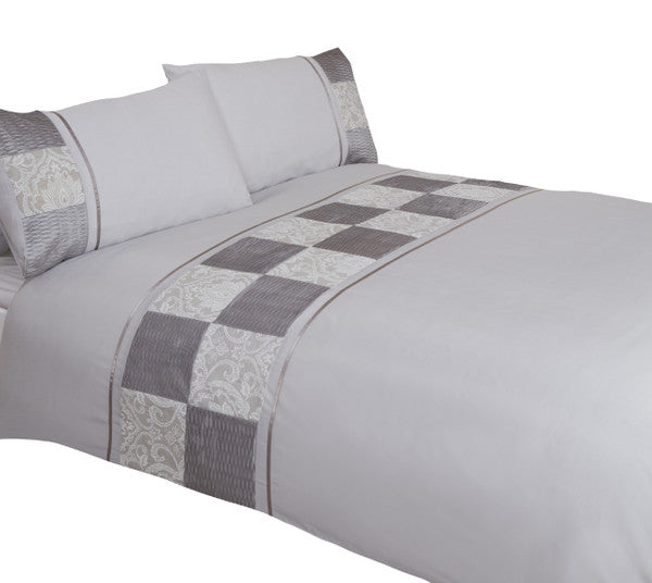 Batiste Duvet Set