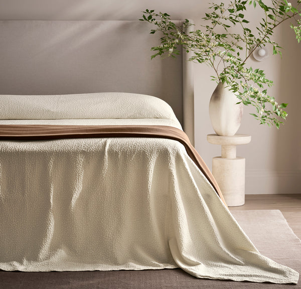 Essential Bed Blanket