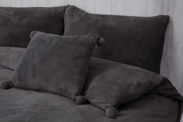 Pom Pom Fleece Duvet Set