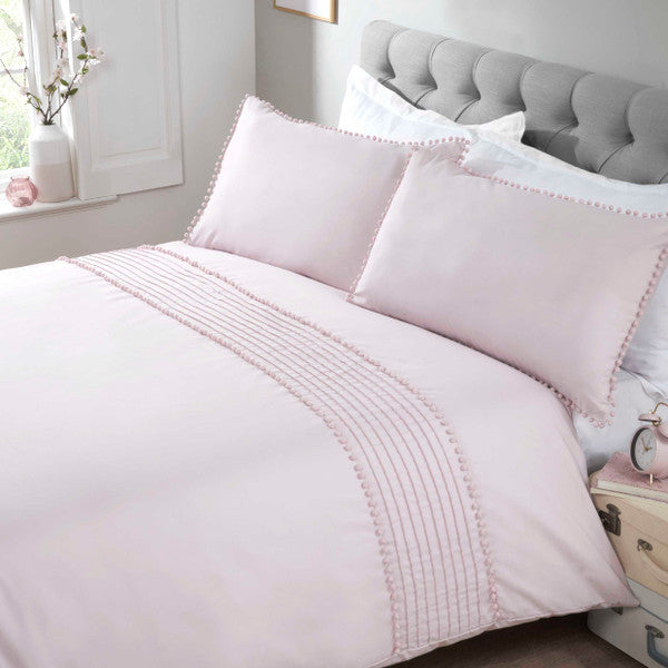 Pom Poms Duvet Set