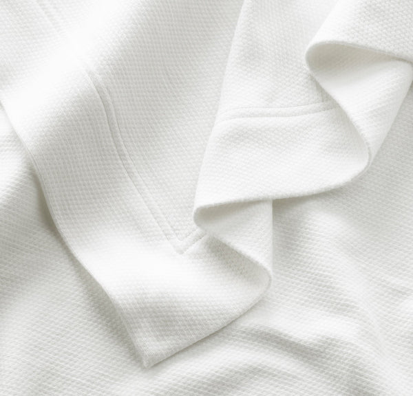 Essential Bed Blanket